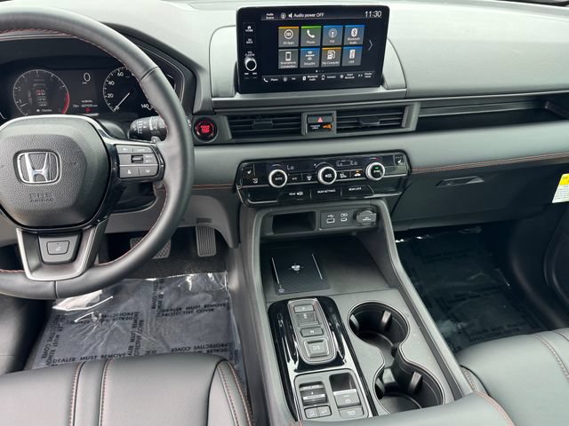 Certified 2025 Honda Pilot TrailSport image 20