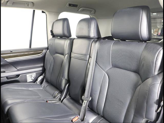 Used 2018 Lexus LX 570 4WD image 10
