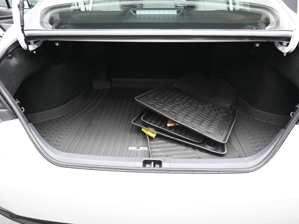 Certified 2025 Toyota Camry SE image 29