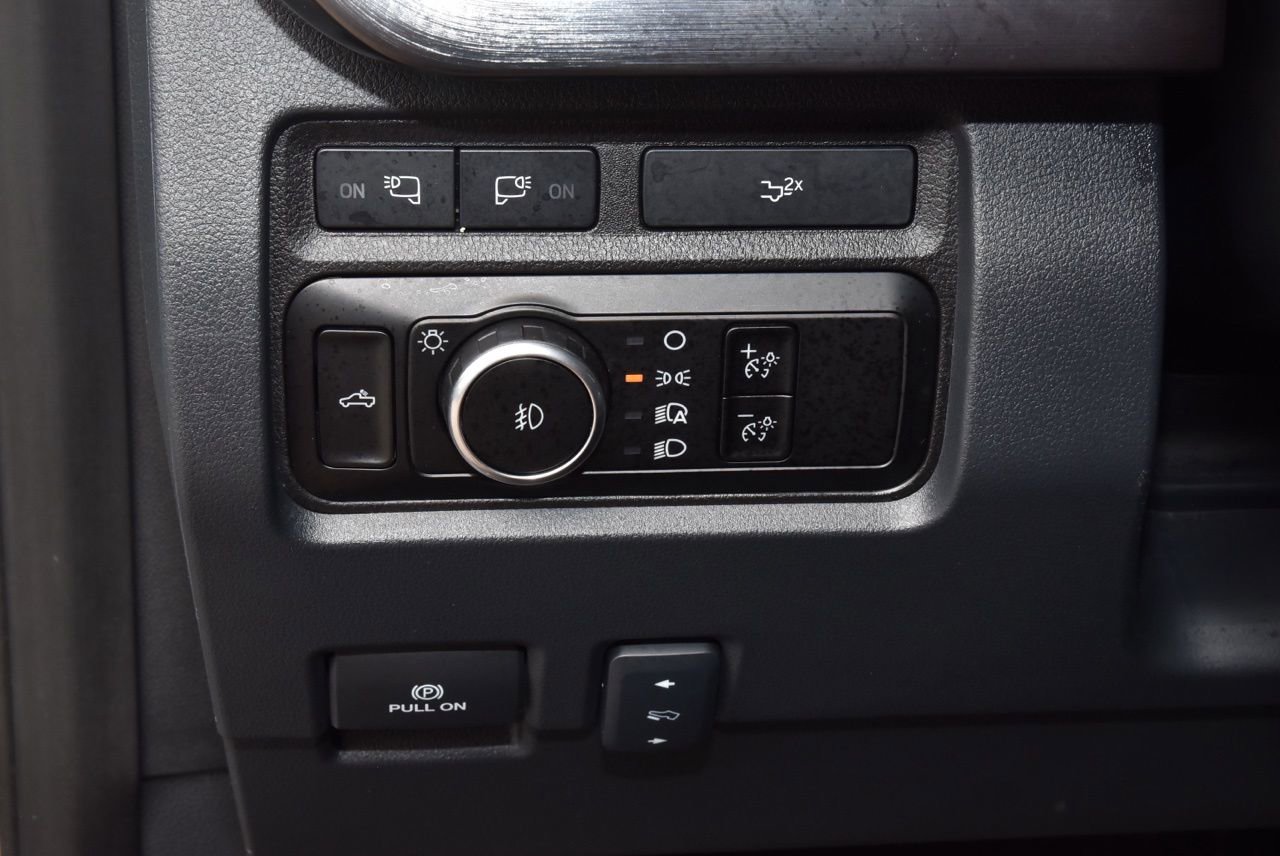 Used 2023 Ford F250 Lariat w/ Lariat Ultimate Package AWD/4WD image 32