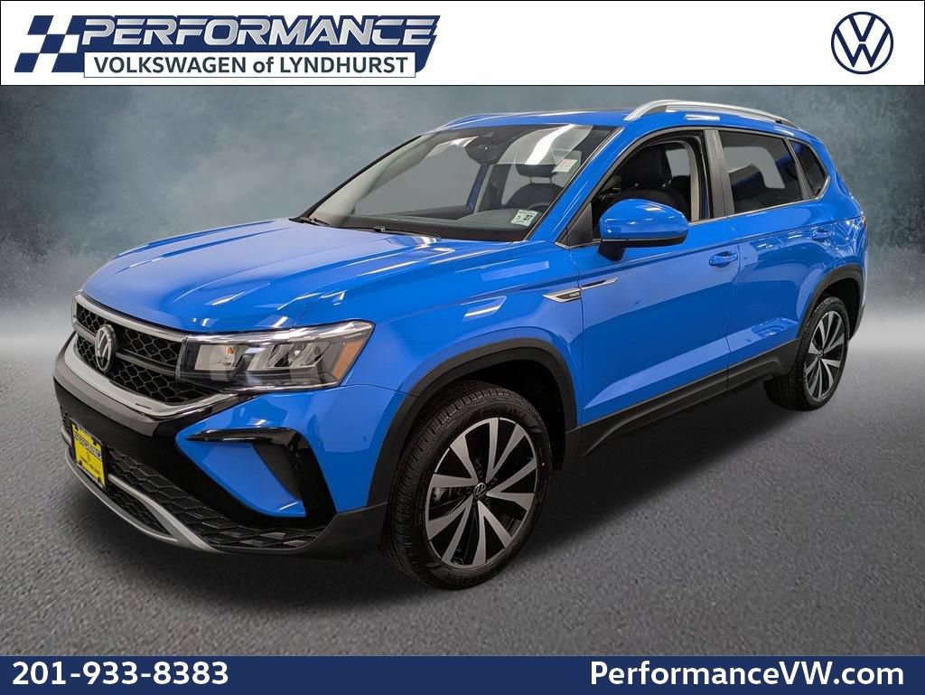 Used 2022 Volkswagen Taos SE FWD image 1