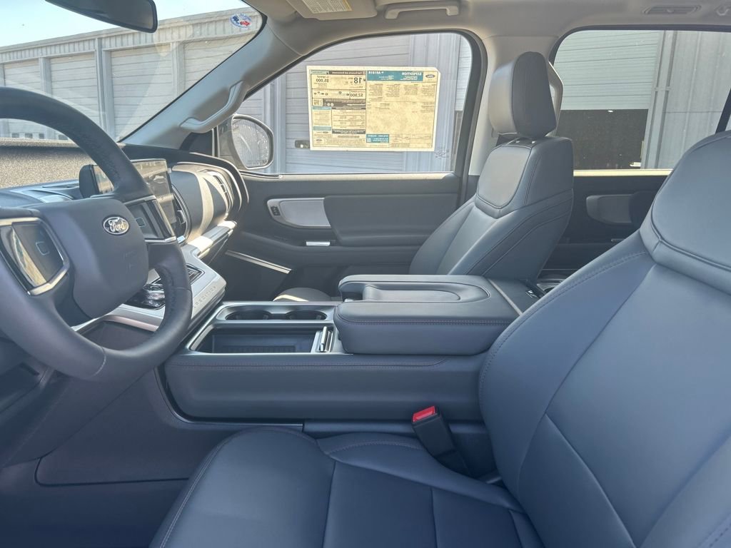 New 2025 Ford Expedition Active image 22