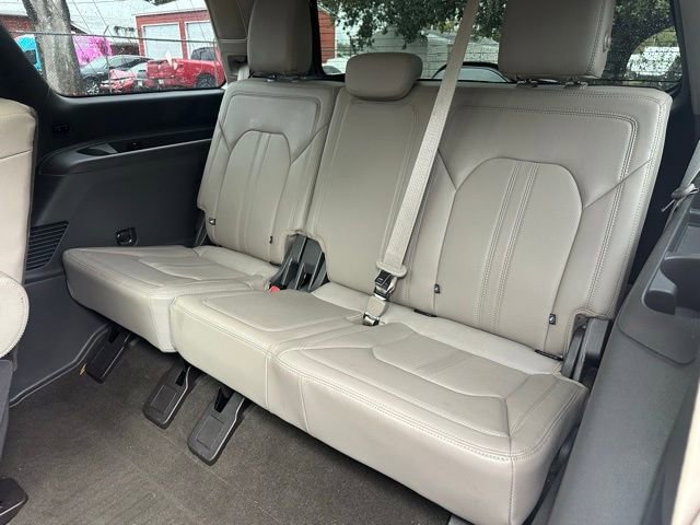 Used 2019 Ford Expedition Limited w/ Equipment Group 302A image 16