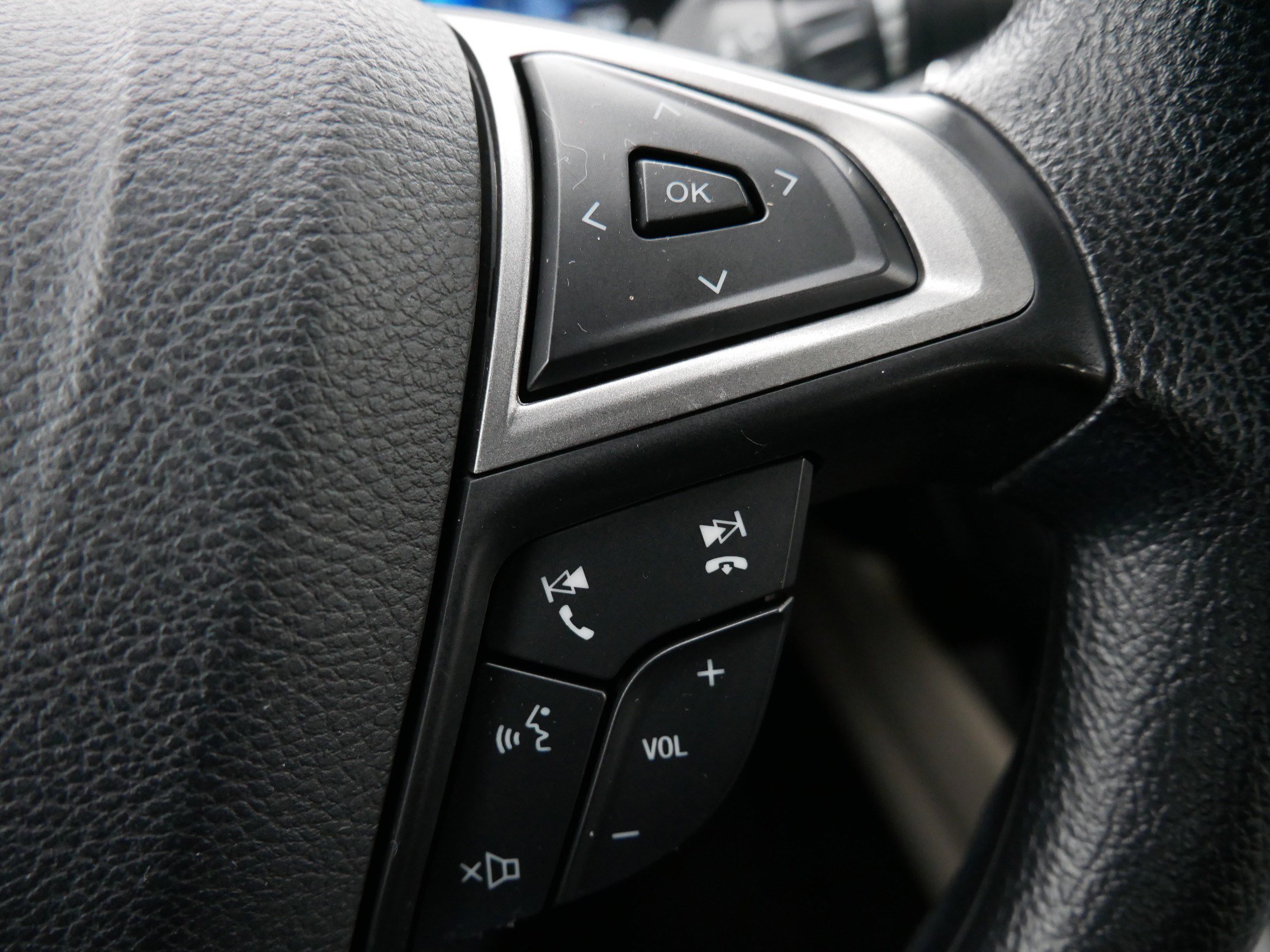 Used 2019 Ford Fusion SE image 27