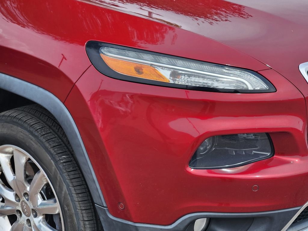 Used 2015 Jeep Cherokee Limited AWD/4WD image 28