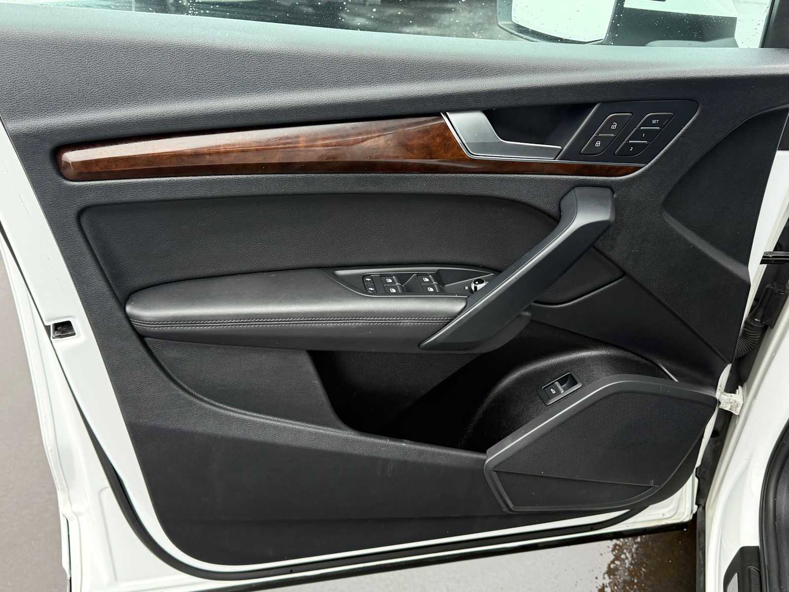 Used 2019 Audi Q5 2.0T Premium Plus w/ Premium Plus Package image 11