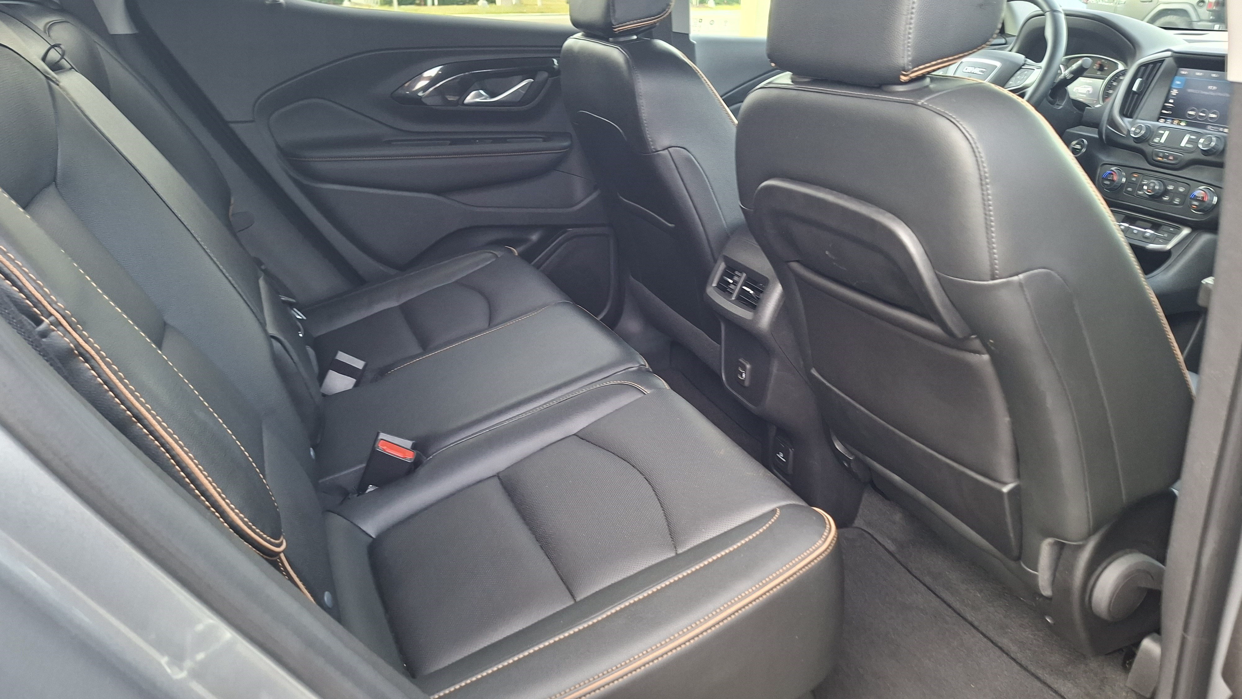 Used 2023 GMC Terrain AT4 AWD/4WD image 21