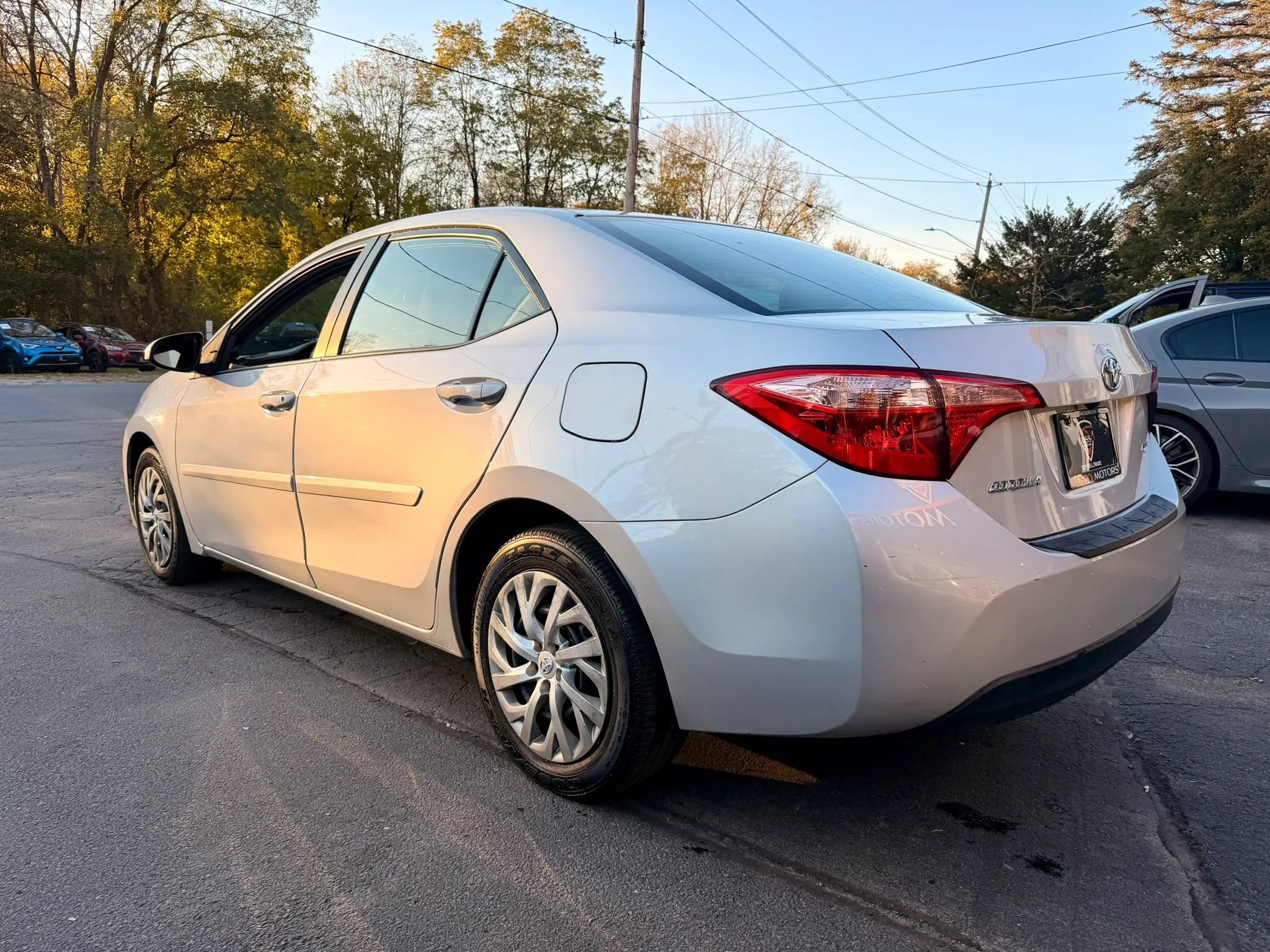 Used 2019 Toyota Corolla LE w/ Body Protection Package FWD image 4