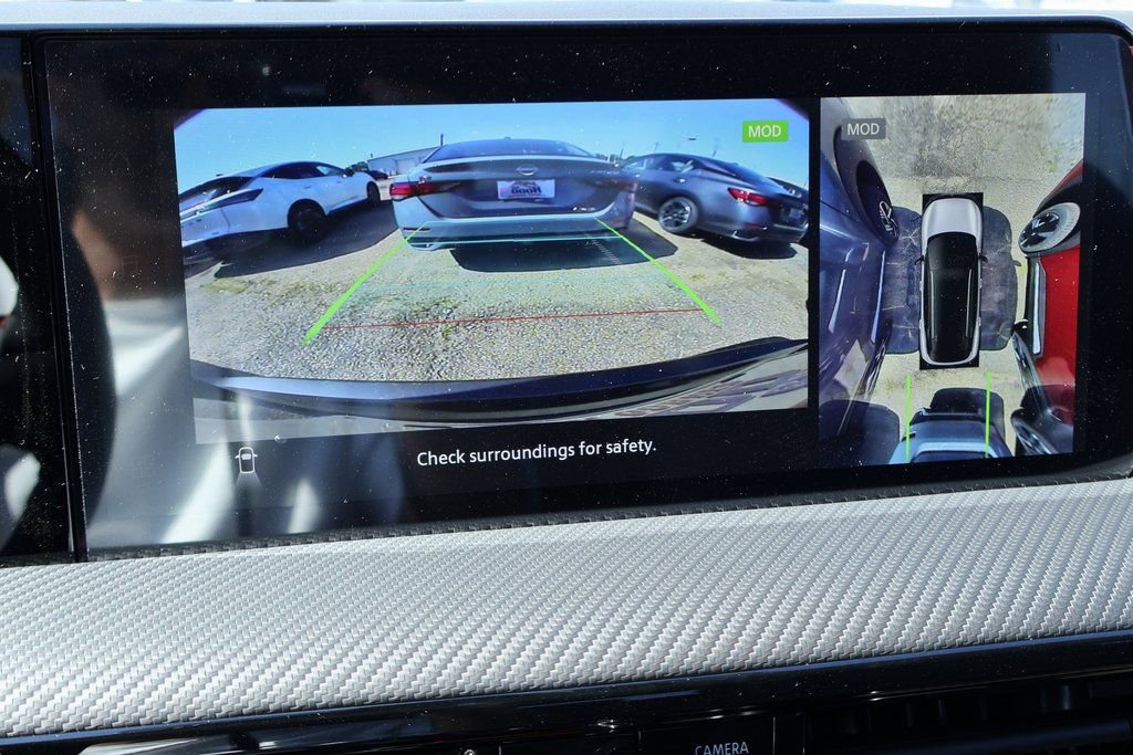 New 2026 Nissan Kicks SR w/ Cold Weather Package image 4