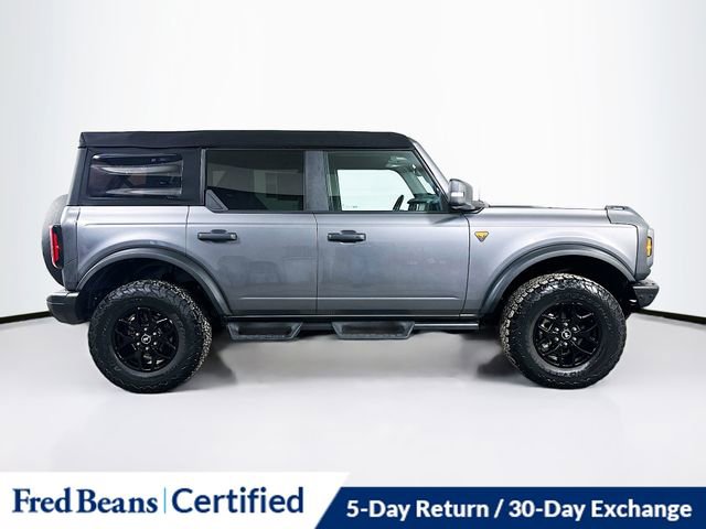 Used 2023 Ford Bronco Badlands image 9