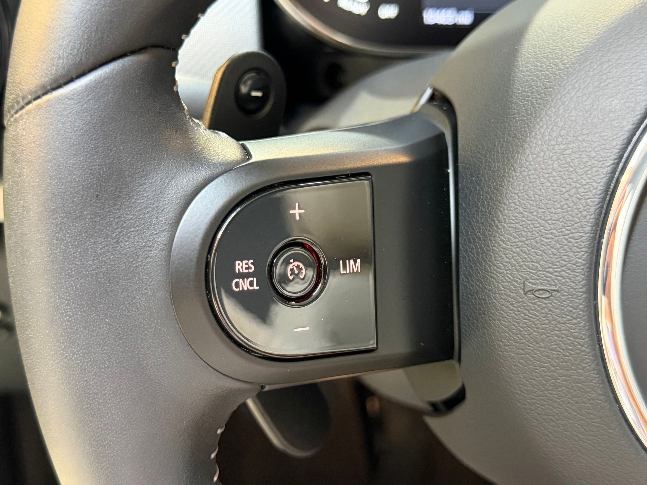 Used 2024 MINI Cooper S w/ Signature Upholstery Package image 15