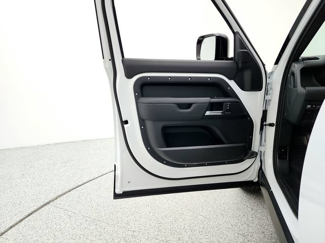 New 2026 Land Rover Defender 110 S AWD/4WD image 27