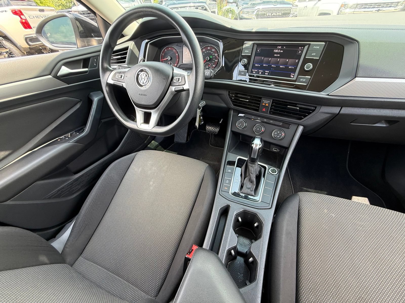 Used 2019 Volkswagen Jetta S w/ Driver Assistance Package FWD image 3