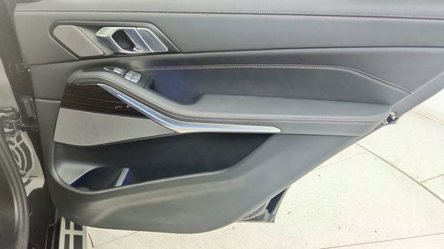 Used 2026 BMW X7 xDrive40i image 29