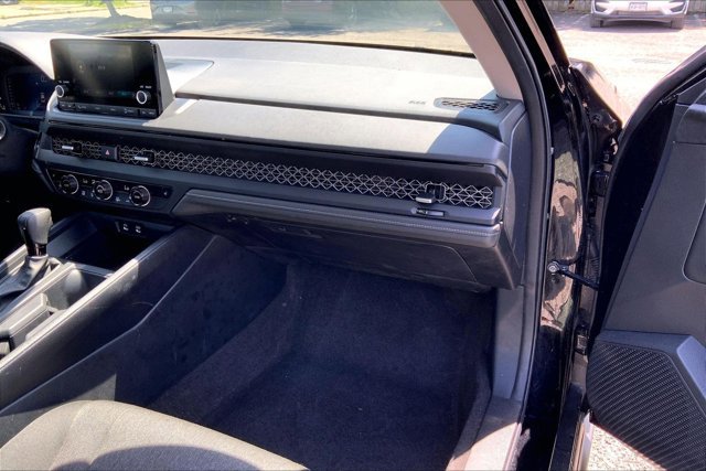 Used 2024 Honda Accord EX image 16
