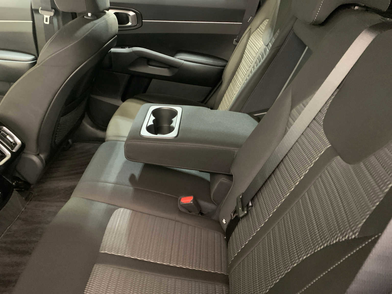 Used 2025 Kia Sorento LX image 5