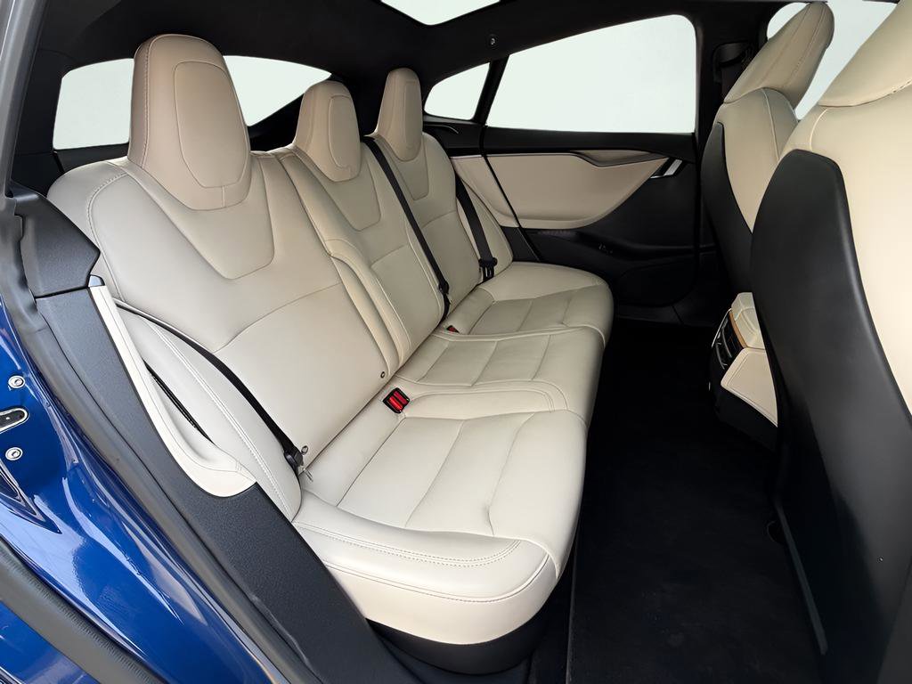 Used 2020 Tesla Model S Performance image 29