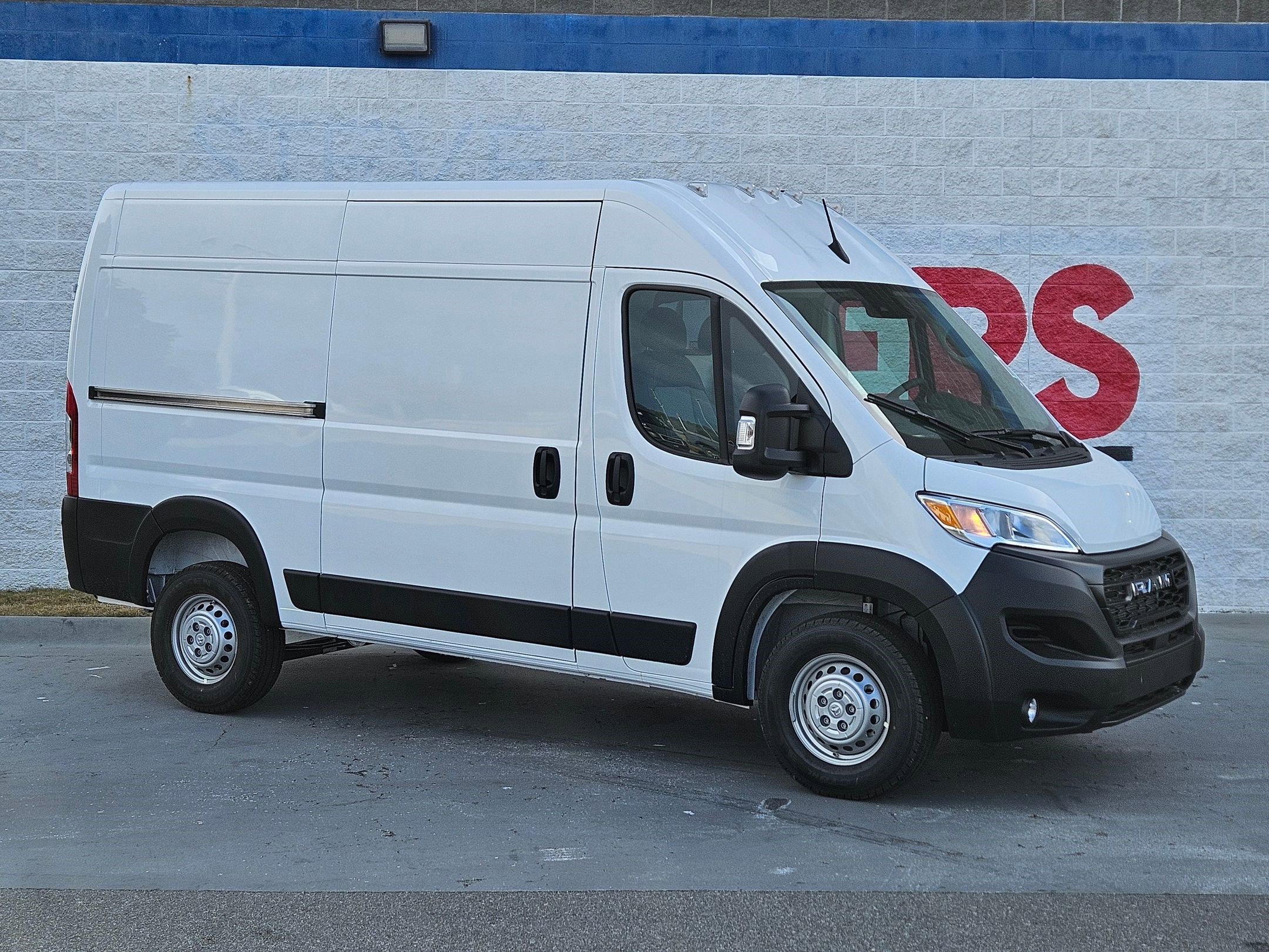 New 2026 RAM ProMaster 1500 w/ Convenience Group image 1