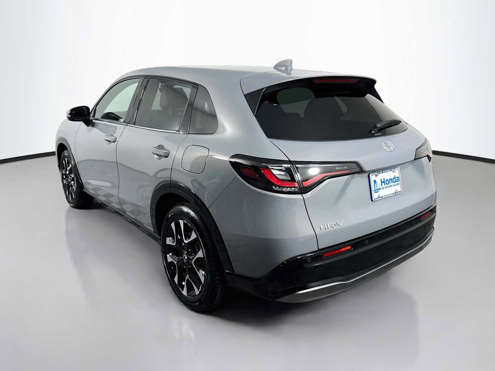 Used 2027 Honda HR-V EX-L image 5