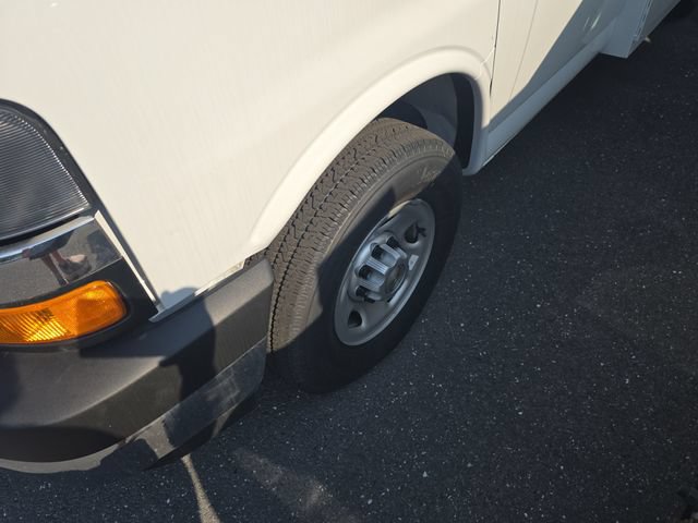 New 2026 Chevrolet Express 3500 w/ Power Convenience Package RWD image 10