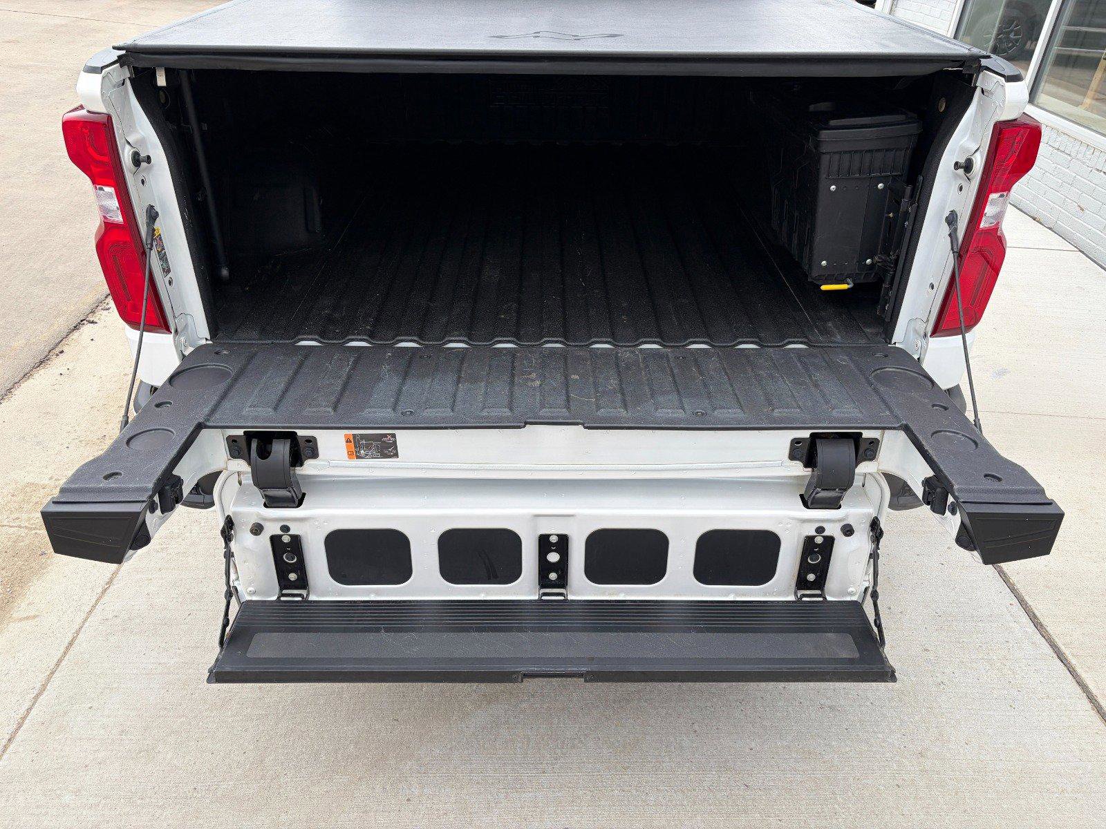 Used 2022 Chevrolet Silverado 1500 High Country w/ Z71 Off-Road Package image 22