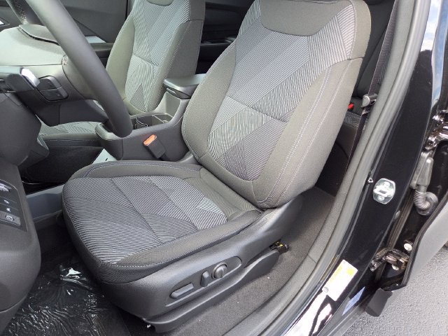 New 2027 Chevrolet Bolt LT w/ Comfort Package FWD image 20