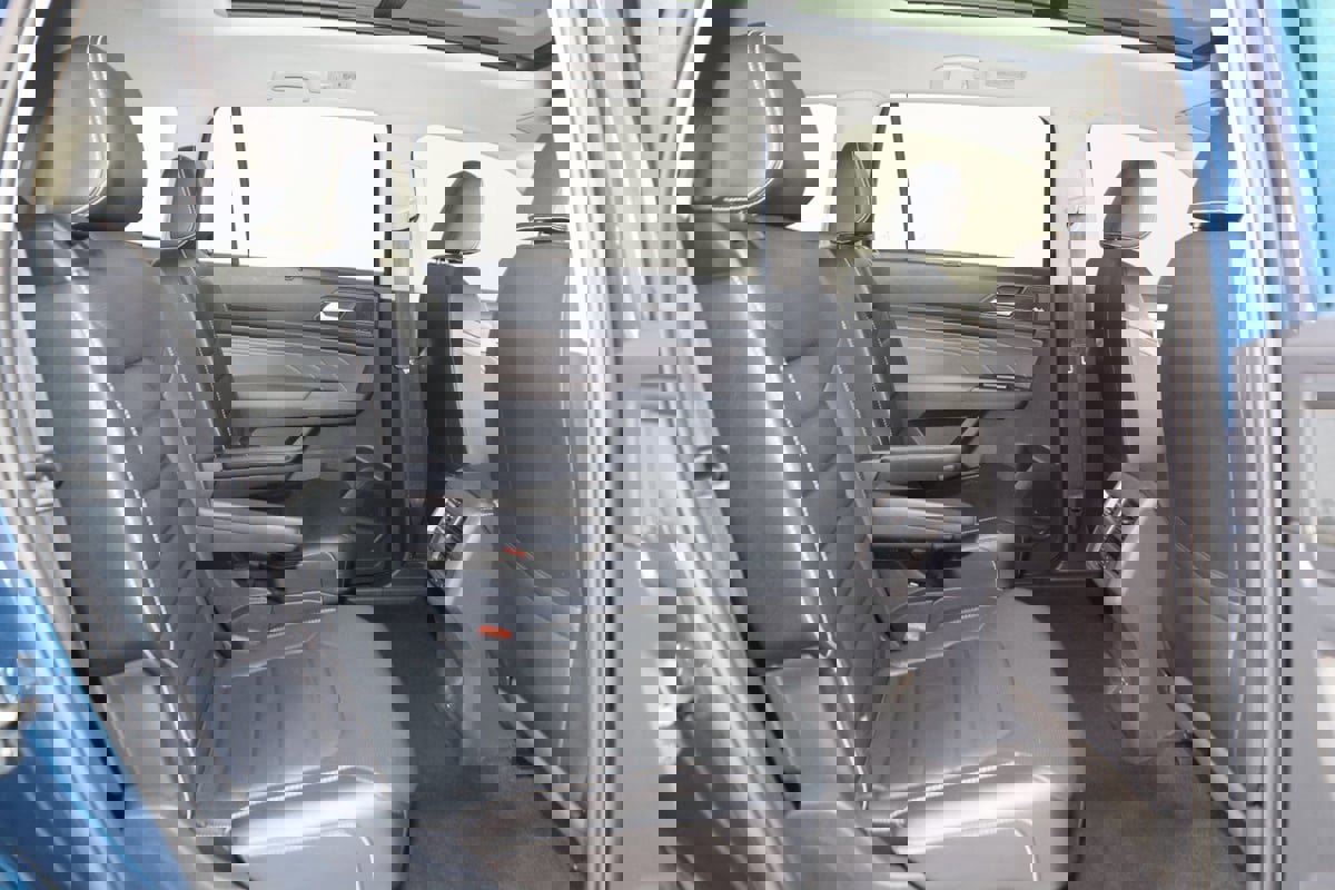 Used 2021 Volkswagen Atlas SEL Premium image 15