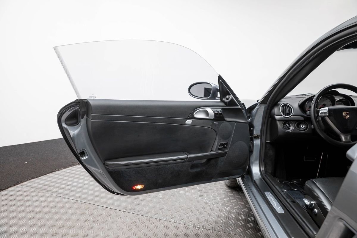 Used 2006 Porsche Cayman S image 10