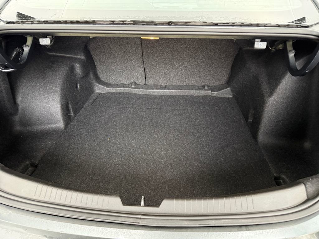 Used 2016 Chevrolet Malibu LT w/ Driver Confidence Package image 23