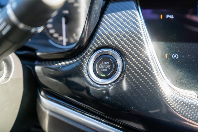 Used 2024 Cadillac XT6 Sport image 32