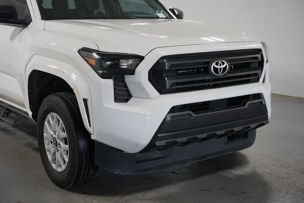 Used 2024 Toyota Tacoma SR AWD/4WD image 4