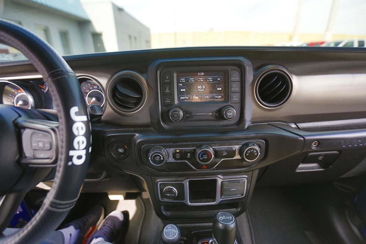 Used 2018 Jeep Wrangler Unlimited Sport image 8