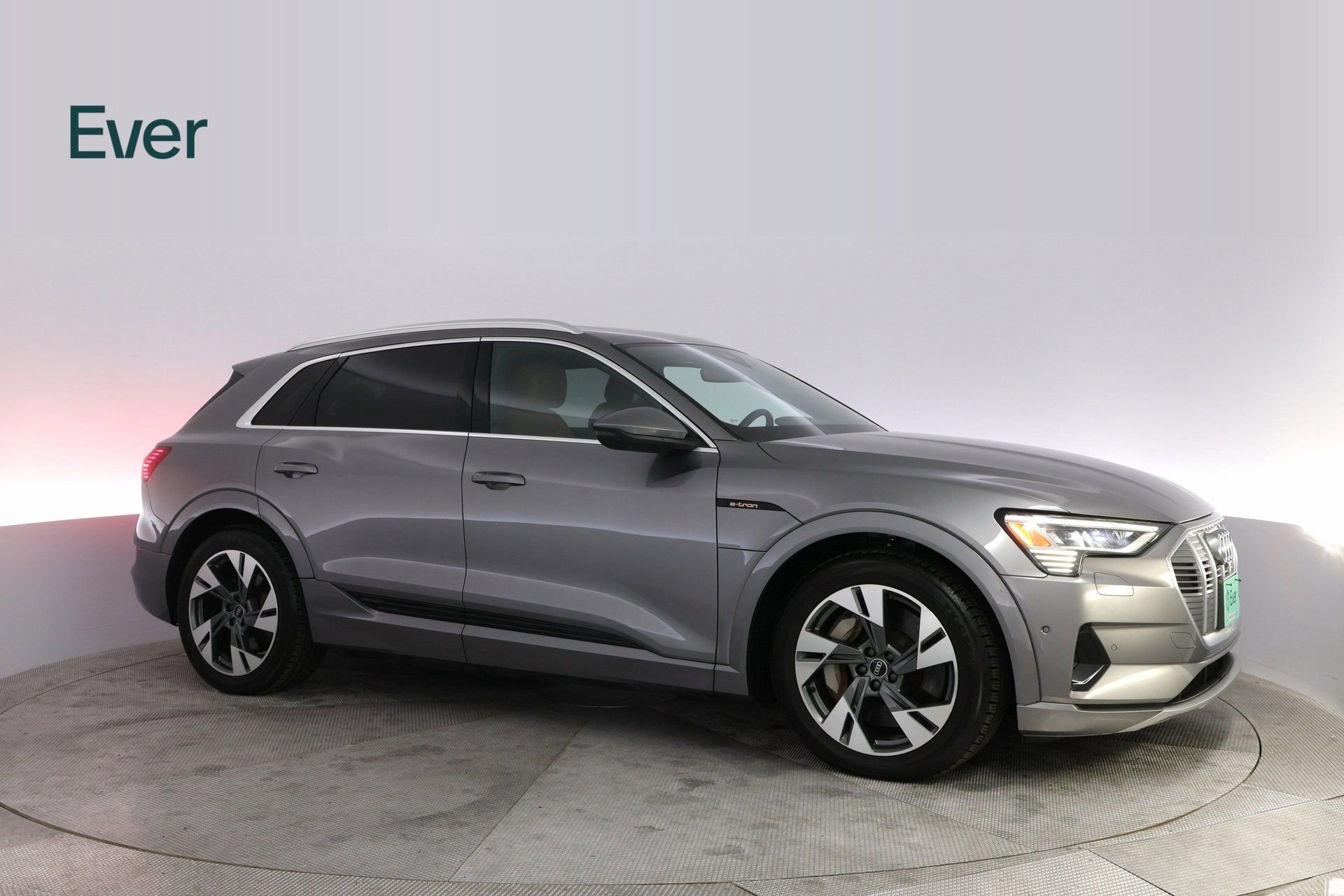 Used 2021 Audi e-tron Prestige w/ Prestige Package image 5