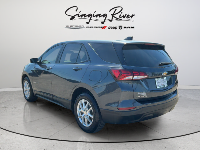Used 2022 Chevrolet Equinox LS w/ LS Convenience Package FWD image 5