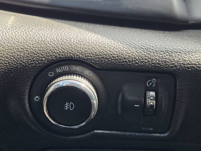 Used 2018 Buick Cascada Sport Touring w/ Dark Effects Package FWD image 38
