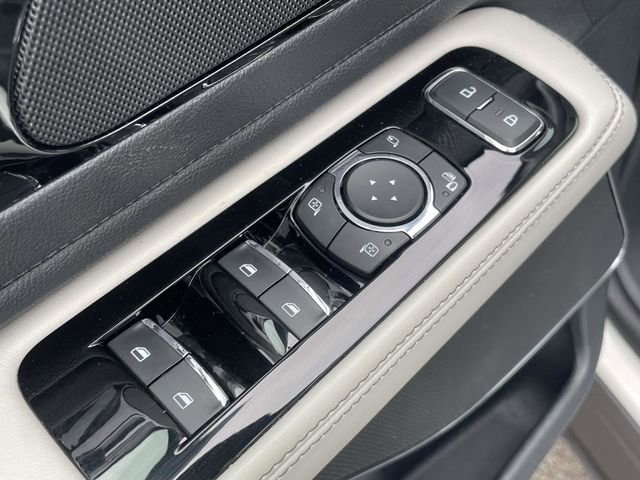 Used 2025 Lincoln Aviator AWD image 15