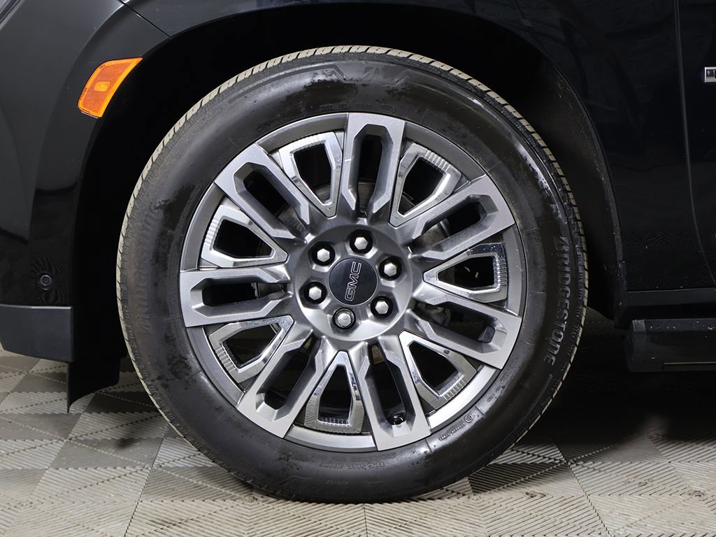 Used 2023 GMC Yukon Denali Ultimate w/ LPO, Floor Liner Package image 32