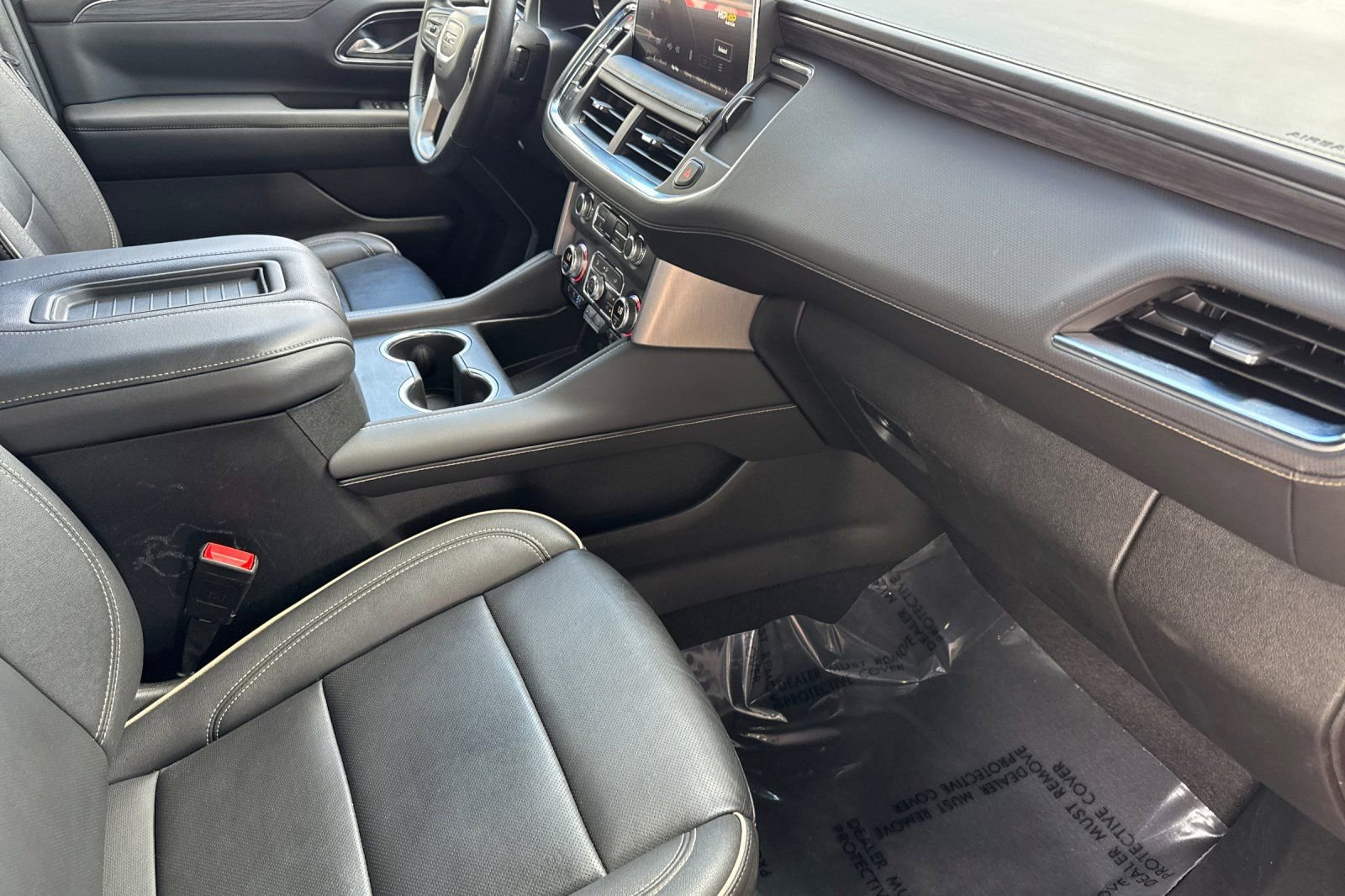 Used 2024 GMC Yukon SLT image 19