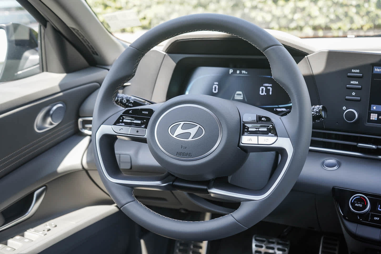 New 2026 Hyundai Elantra Sport FWD image 15