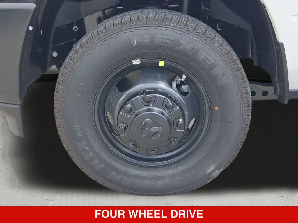 New 2026 RAM 3500 Tradesman AWD/4WD image 12