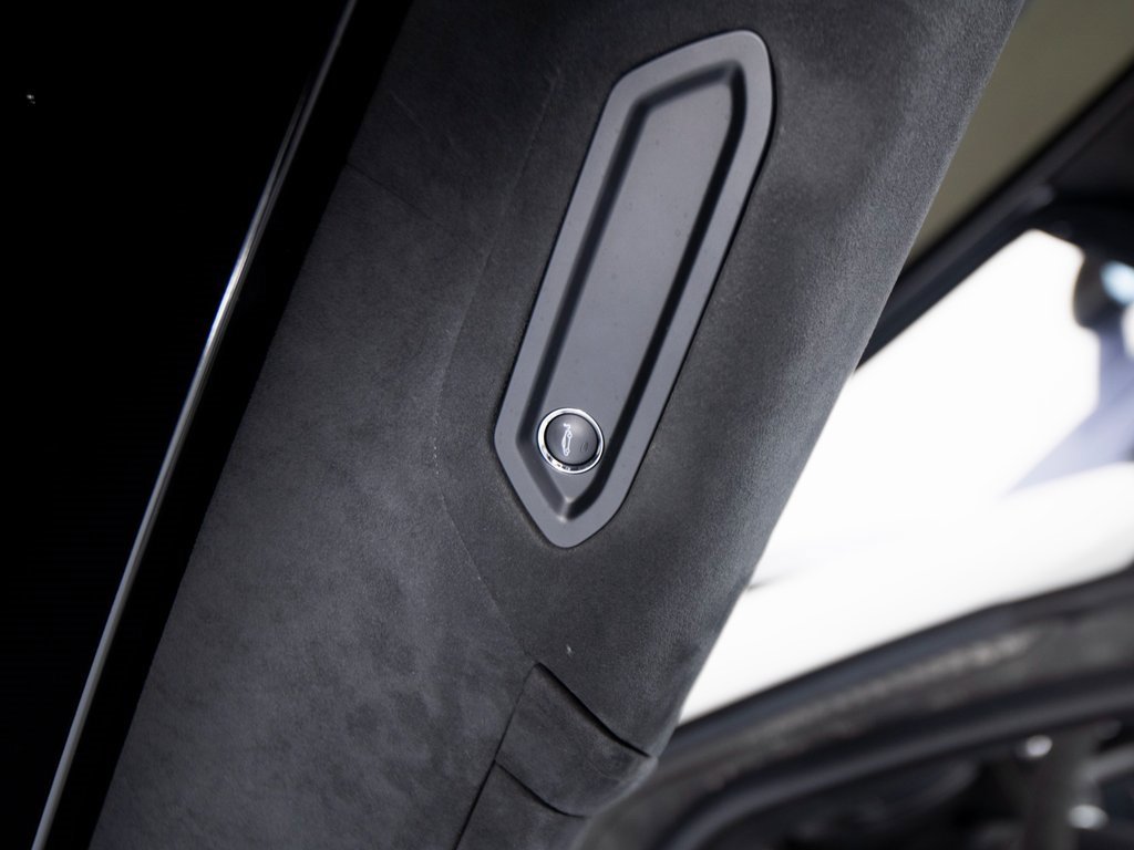 Used 2021 McLaren 765LT image 11