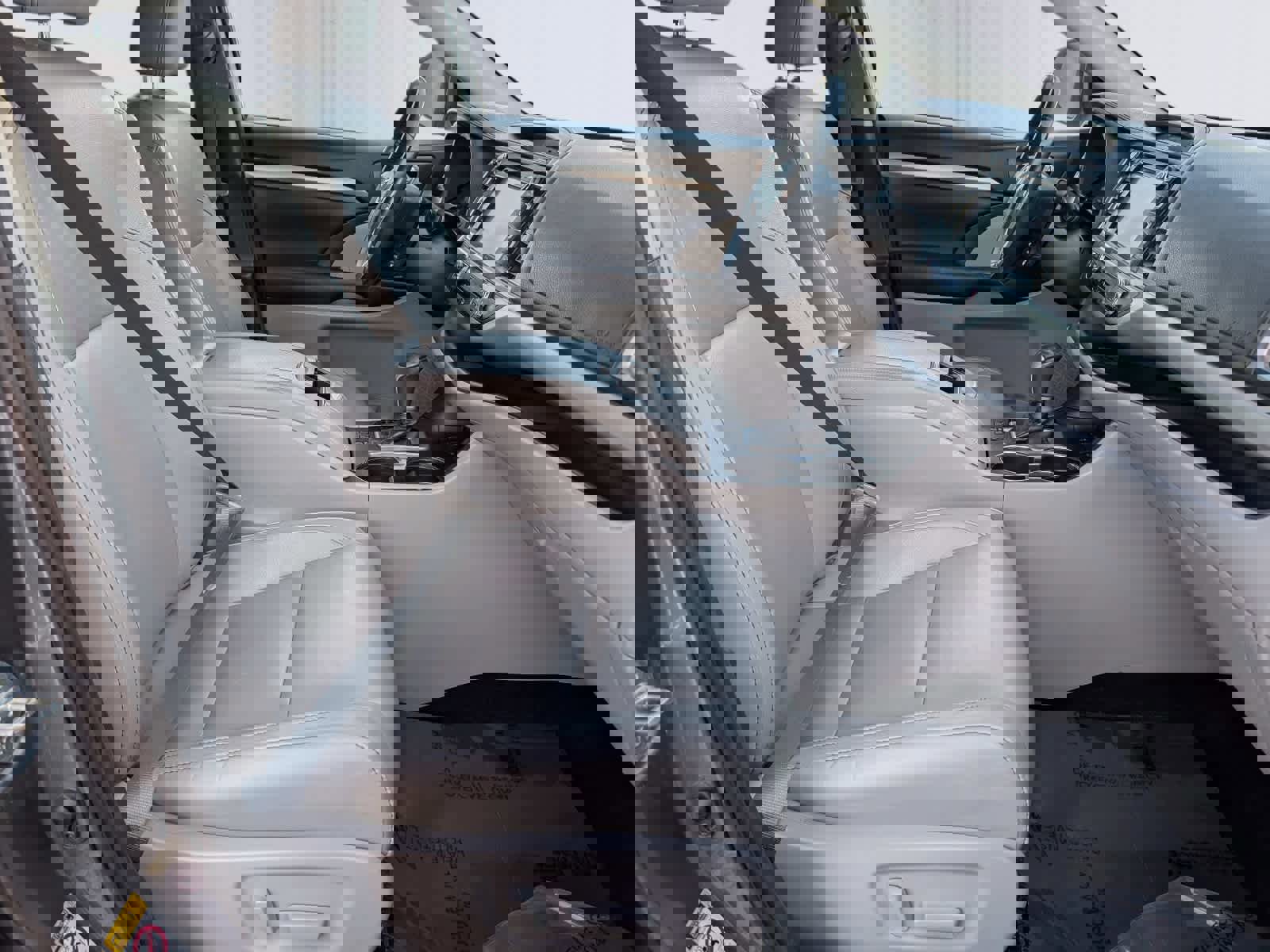 Used 2018 Toyota Highlander XLE image 9