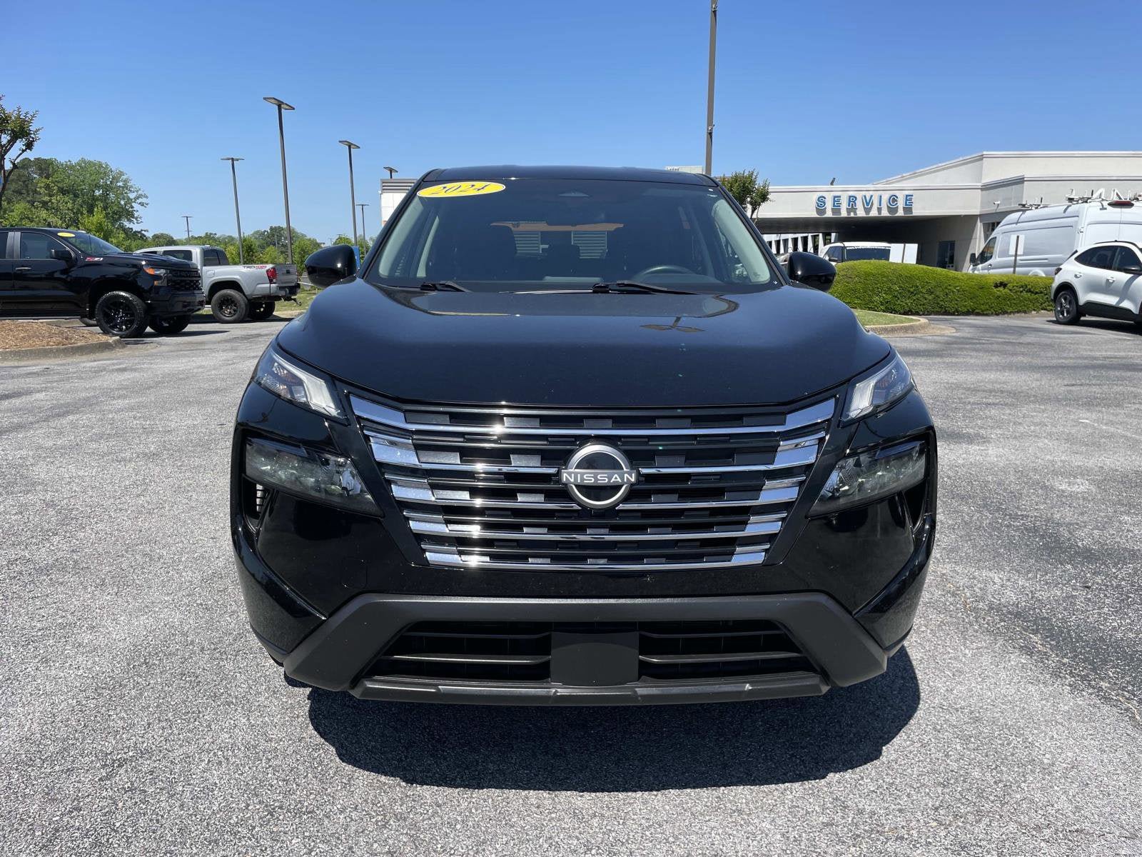 Used 2024 Nissan Rogue SV AWD/4WD image 10