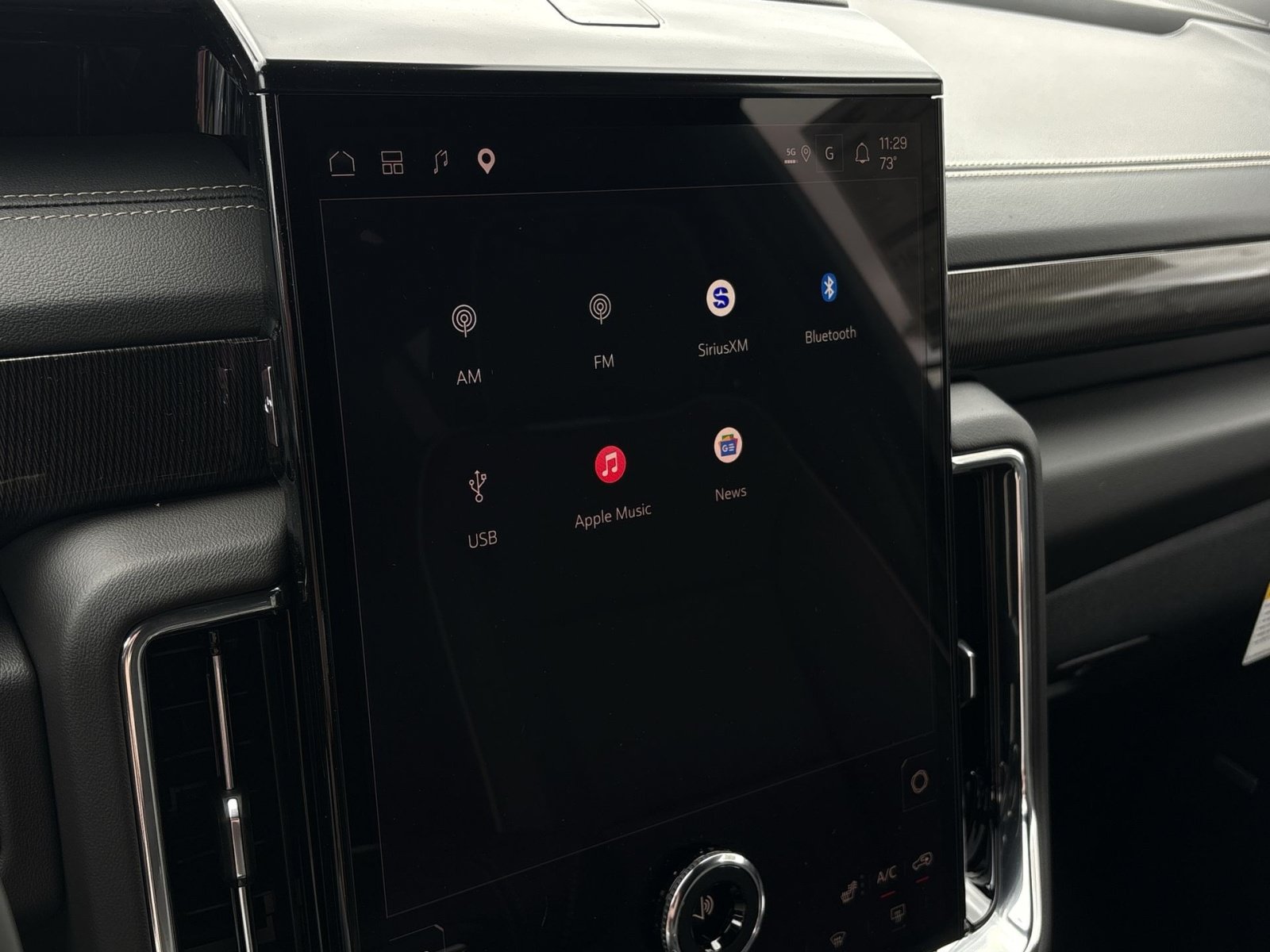 New 2026 GMC Yukon XL Elevation AWD/4WD image 18
