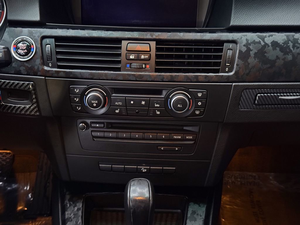 Used 2011 BMW 335i xDrive Sedan image 25