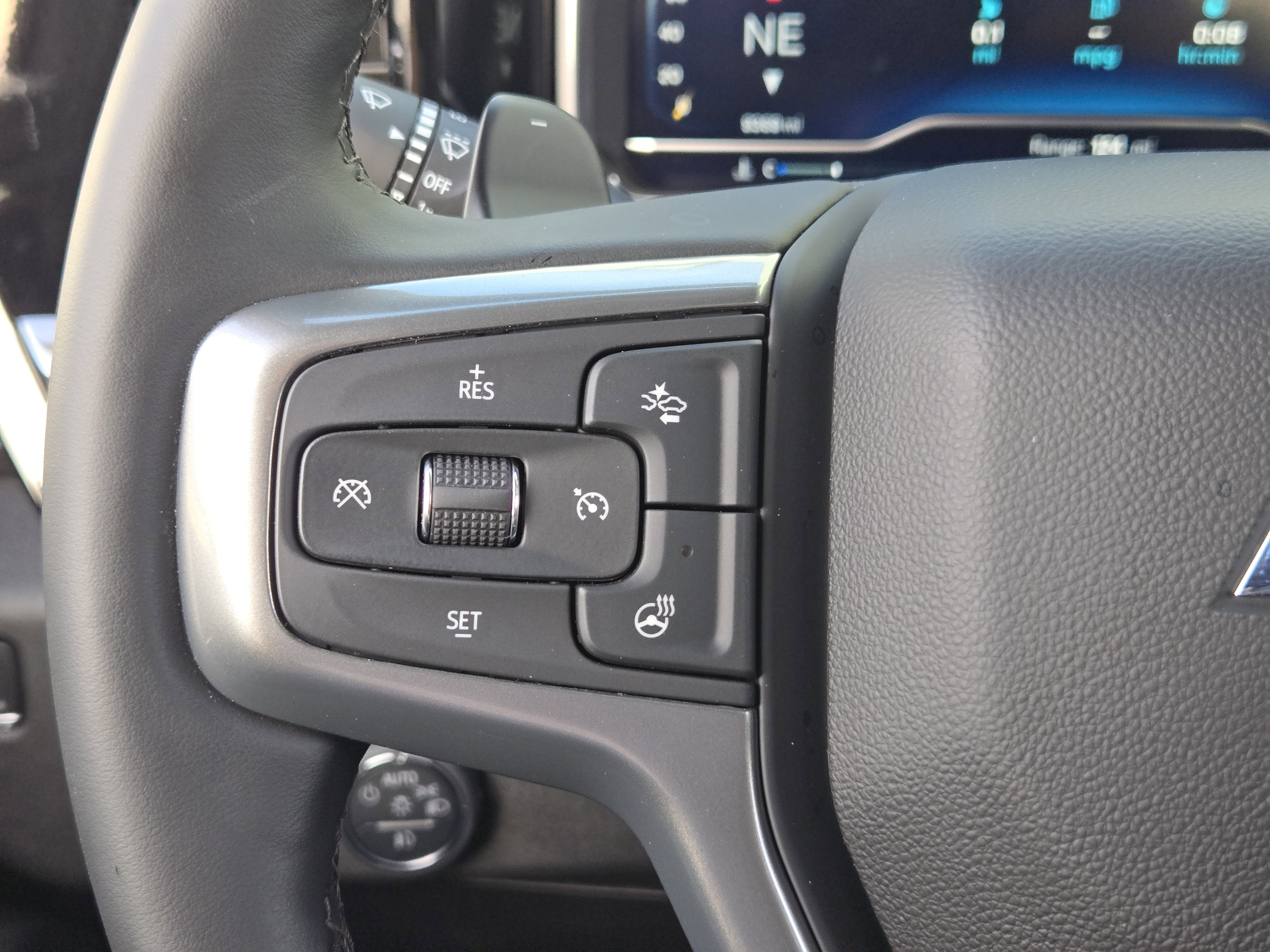 Used 2025 Chevrolet Silverado 1500 LTZ w/ LTZ Premium Package image 31