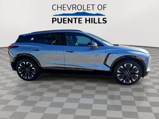 Used 2026 Chevrolet Blazer EV RS w/ Super Cruise Package AWD/4WD image 9