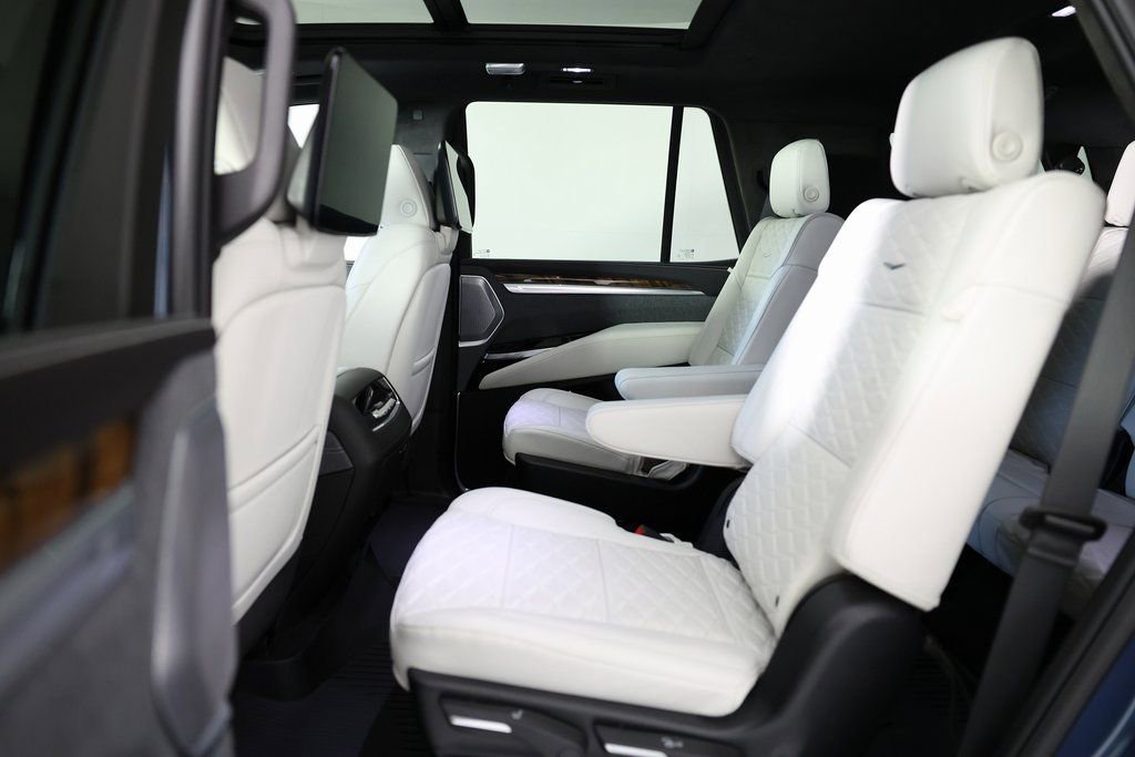Used 2026 Cadillac Escalade Platinum Sport w/ LPO, Floor Liner Package image 16