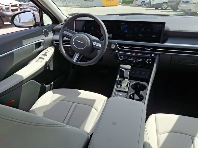 New 2026 Hyundai Sonata SE FWD image 9
