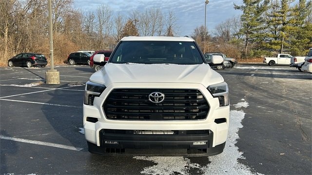 Used 2025 Toyota Sequoia SR5 w/ SR5 Premium Package image 6